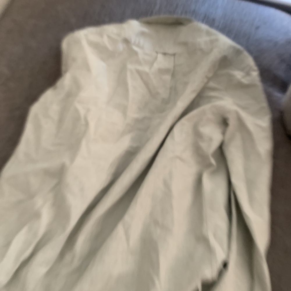 h&m button down - Picture 3 of 4